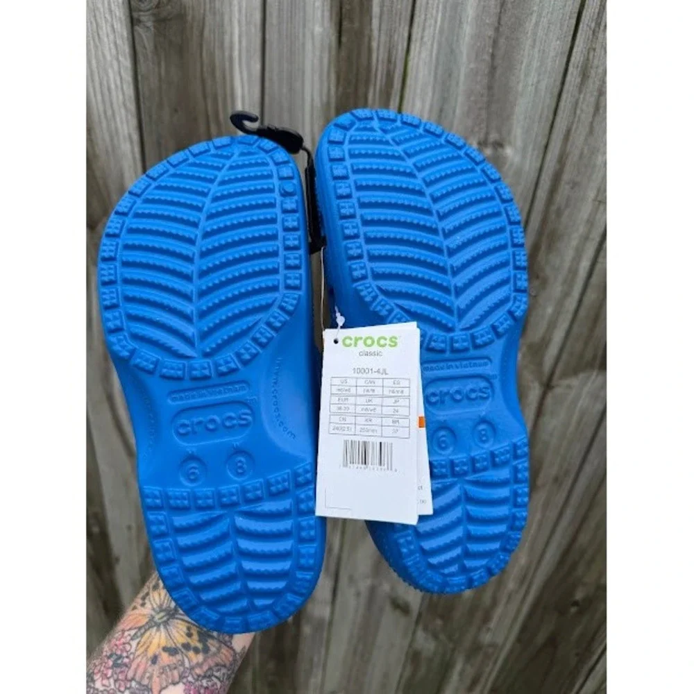 Gorpcore Comfort Crocs Classic Clogs Size M6 W8 Bright Cobalt Blue Slip On
